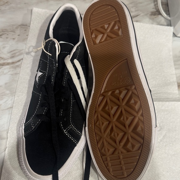 Converse Gray Sneakers - Picture 4 of 5